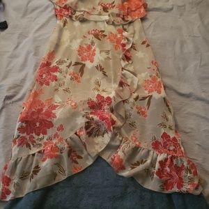 Enfocus Studio Dresses - En Focus Studio Tan Floral Dress Enfocus Studio Dresses - En Focus Studio Tan Floral Dress